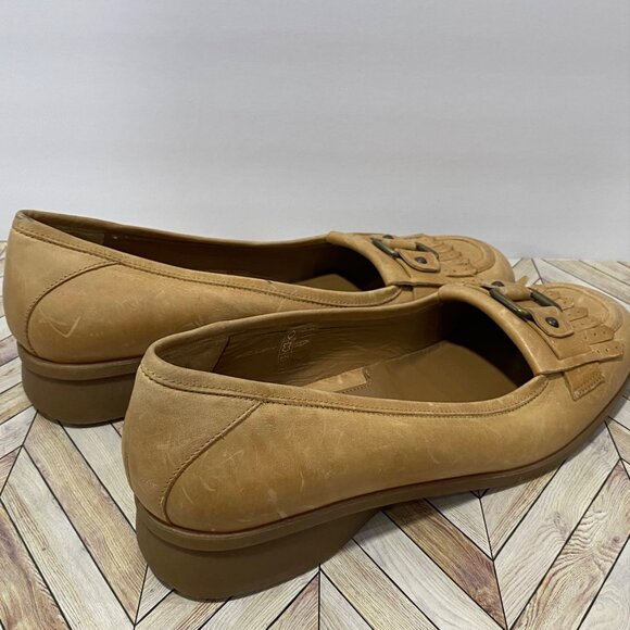 VIA SPIGA • Size 10 • Tan Leather Loafer Pumps w/ Kiltie Fringe & Buckle NWOT - Picture 5 of 8